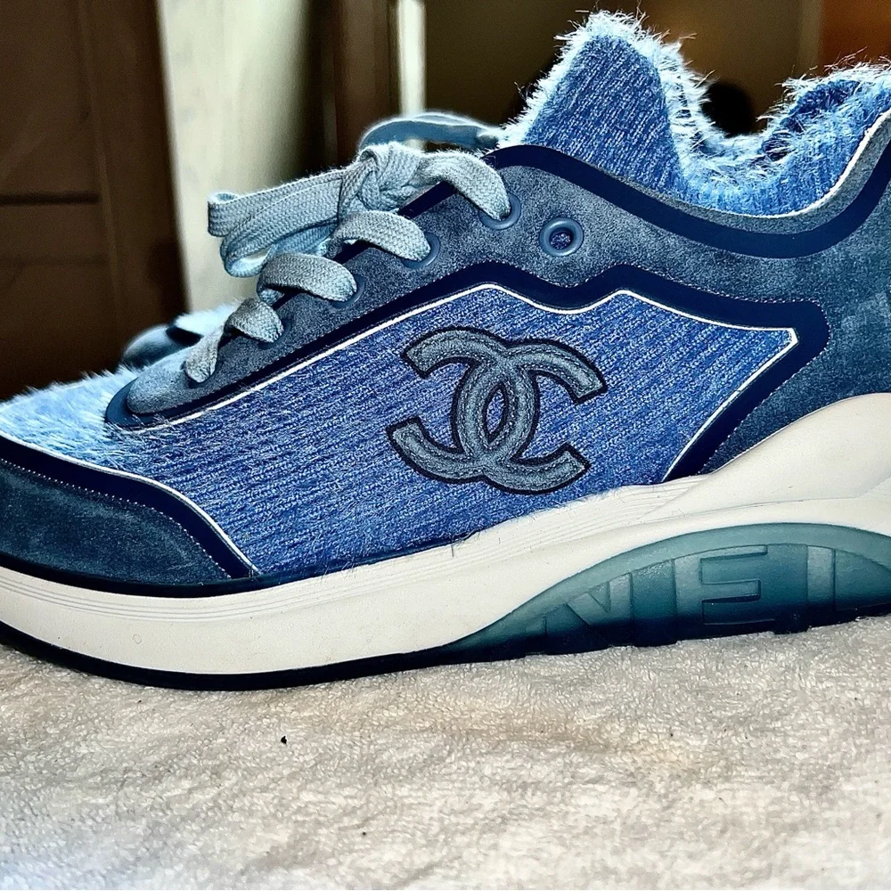 CHANEL Blue and Gray Sneakers - Picture 4 of 6